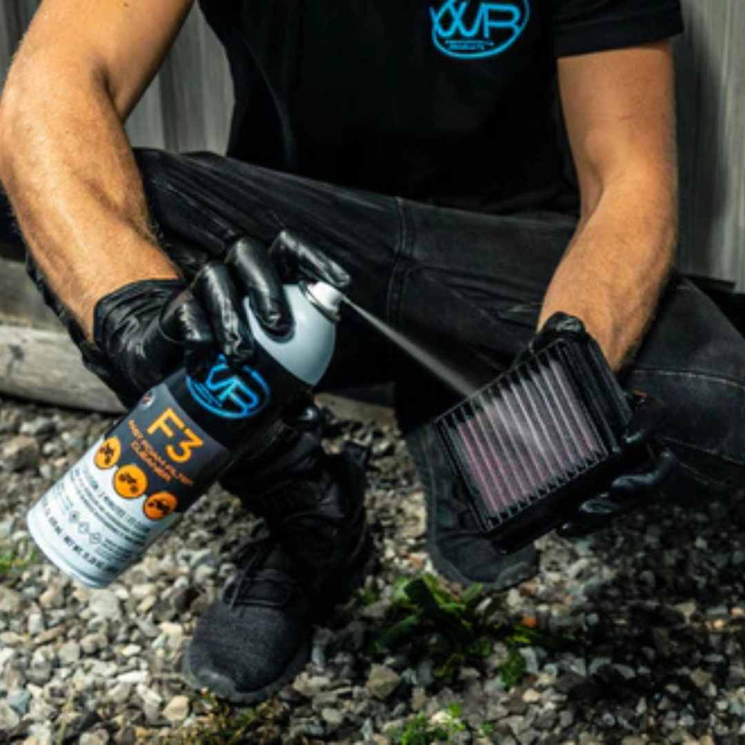 F3 Fast Foam Air Filter Cleaner (320G) - F3 being used on air filter
