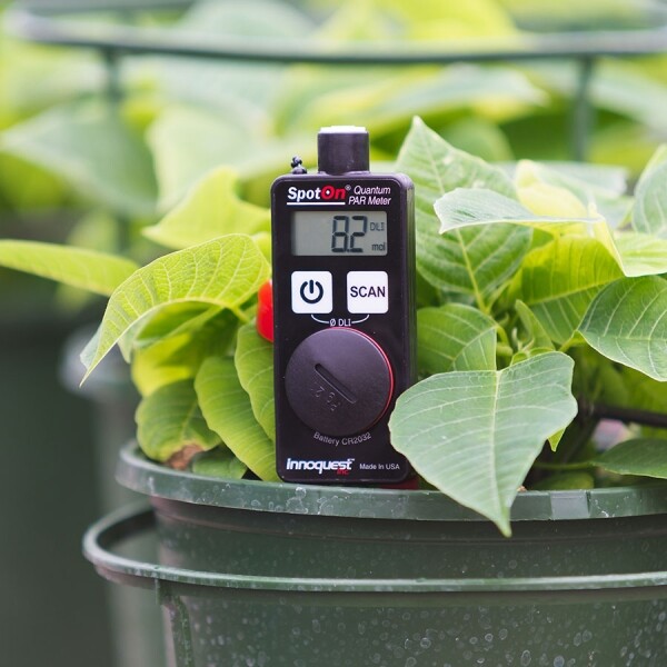 spoton-quantum-par-light-meter-stake-mount-greenhouse-dli-innoquest-2019