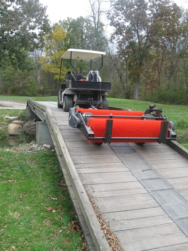 Sweep-N-Fill Turf Brush - Image 6