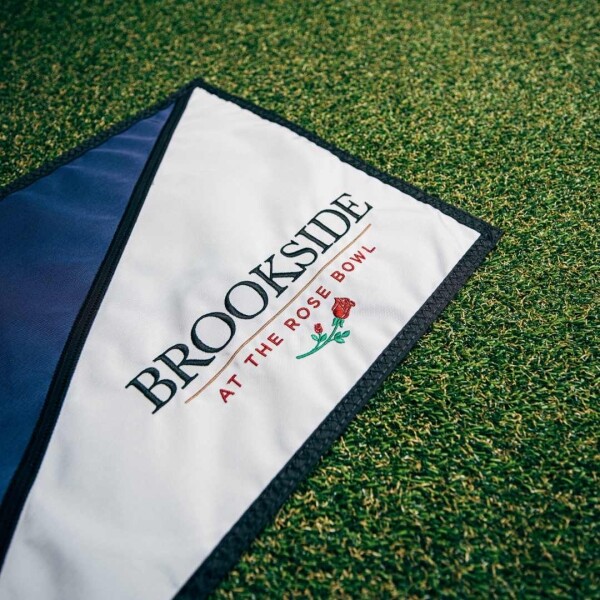 Custom Diagonal Embroidered Logo Regulation Pin Flags