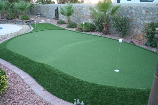 Light Up Practice Green Stick, Rechargeable &, Wireless with Golf Ball Top-Bright White - Image 3