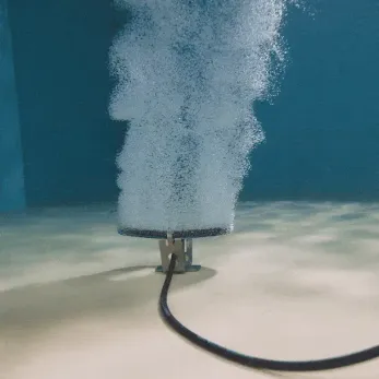 home series diffused aeration system for residential ponds
