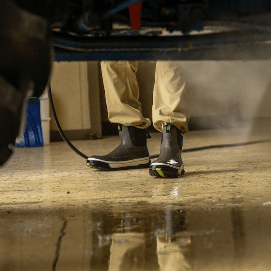 Kujo Surge Rubber Boot