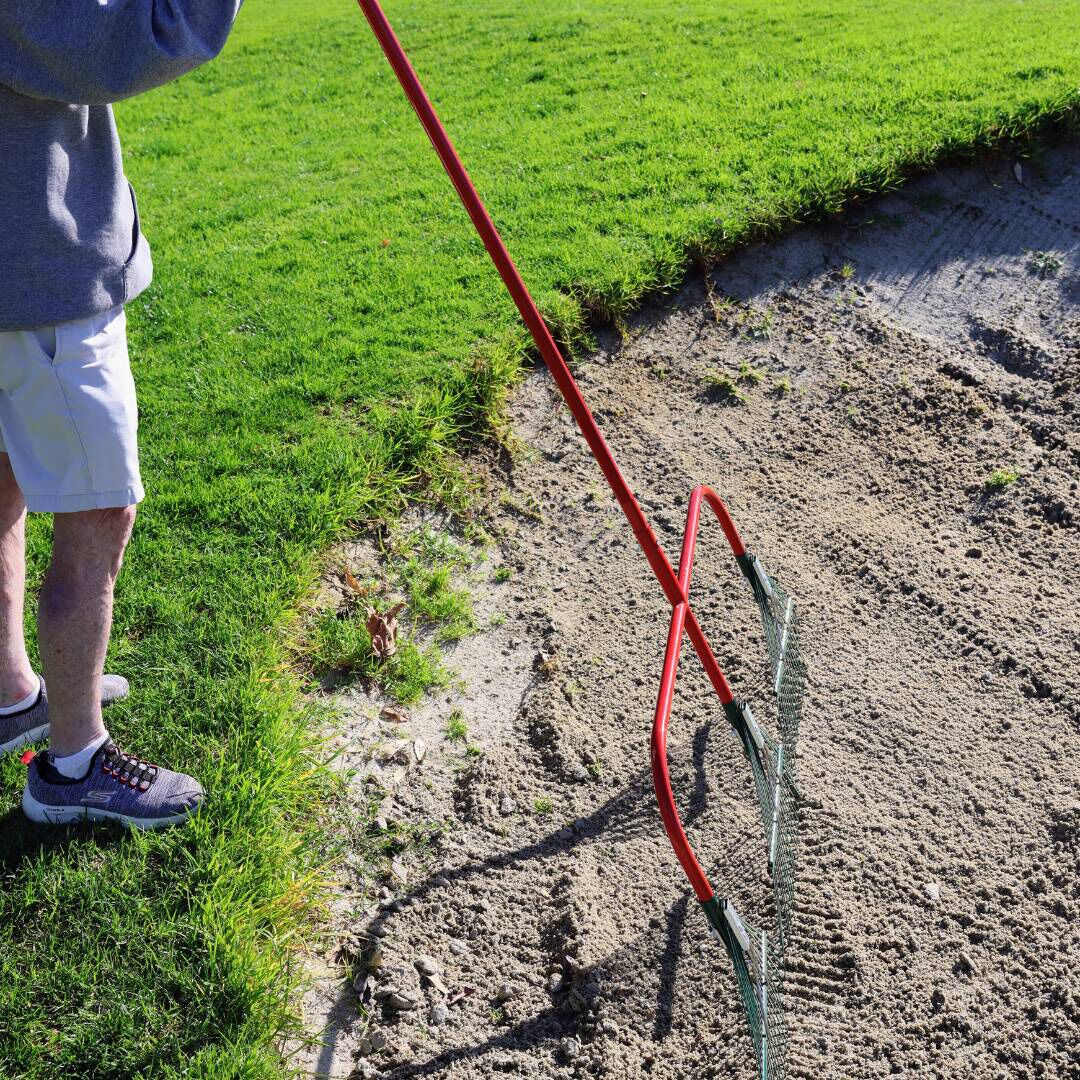 Tri Head Maintenance Rake in bunker 2 TLTTHR72